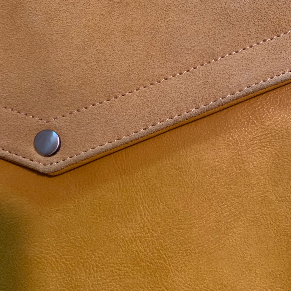 Purse - Picture 3 of 5